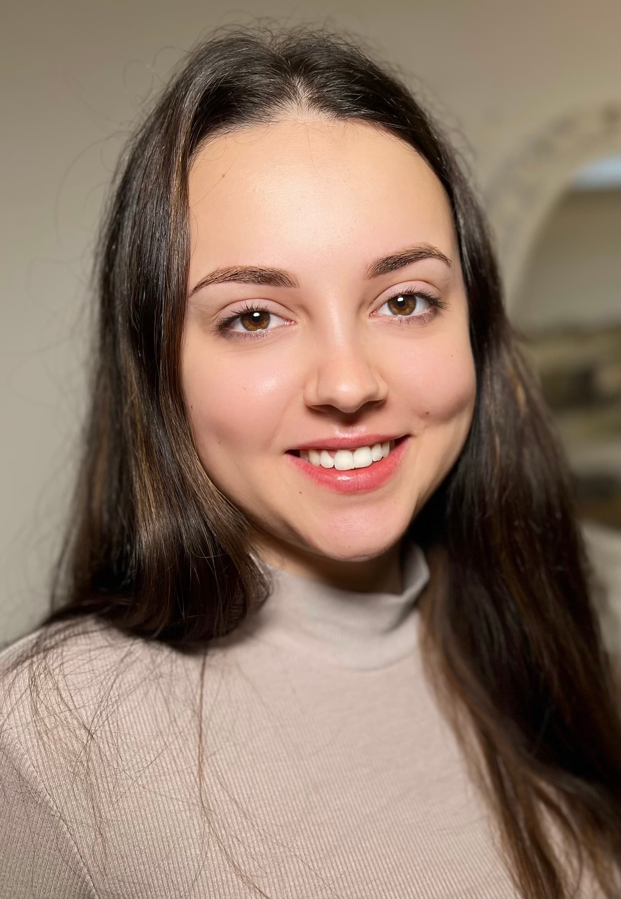 Stilizare sprâncene Zalau - Diana Centea